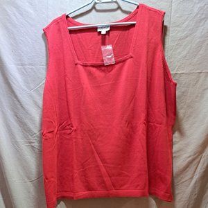 Woman's square neck tank top